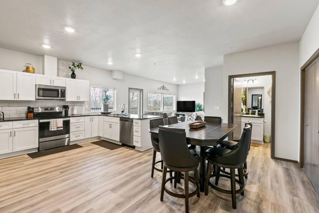 Spacious New 2 Bed 2 Bath Apt By Downtown Spokane Dış mekan fotoğraf